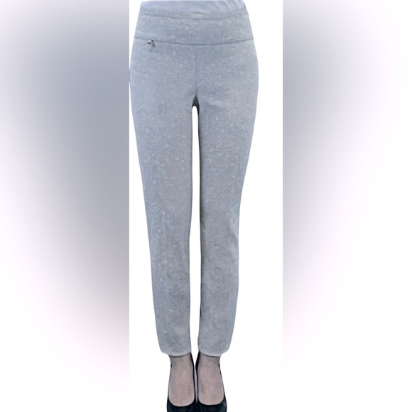 NWT S.C. & CO/ Slim leg/ Pull on/ Textured/ Stretch/ Tummy control/ Size US 16 - Picture 3 of 10